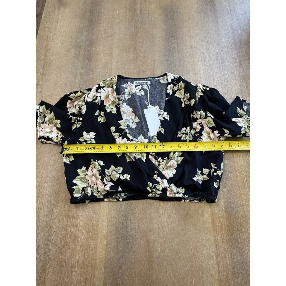 Reformation Florian Short Sleeve Black Floral Wrap Crop Top Size‎ 12